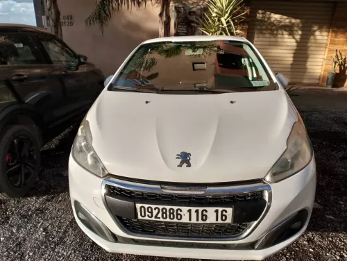 Peugeot 208 2016 Active Facelift