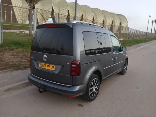 Volkswagen Caddy 2017 Highline