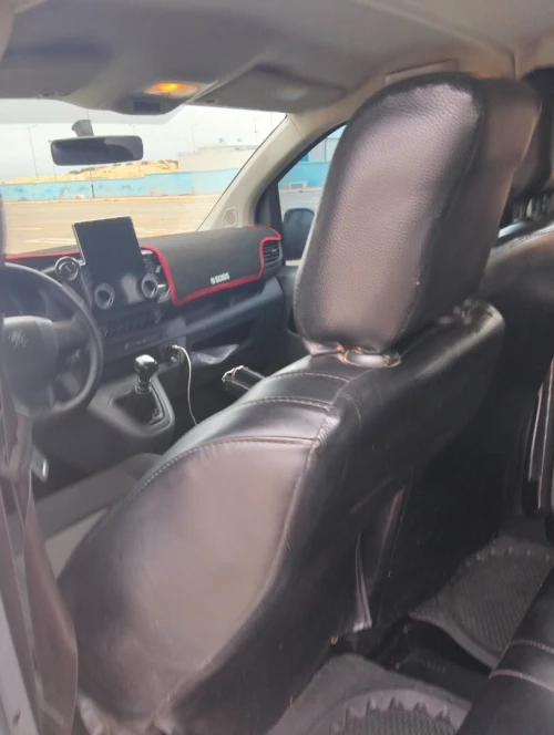 Location voiture 9 place expert 2020