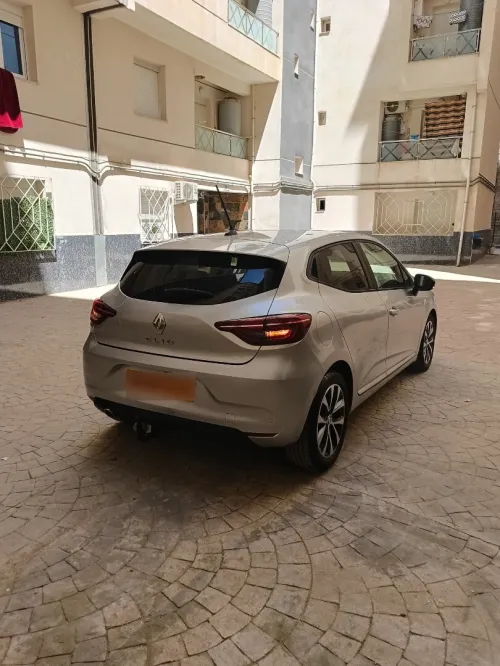 Renault Clio 5  2023 Zen boîte automatique
