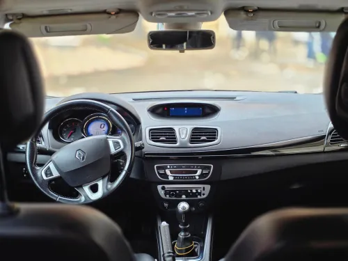 Renault Megane 3 2013 Play