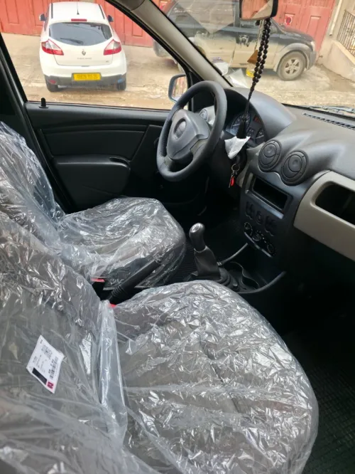 Dacia Logan 2012 La base