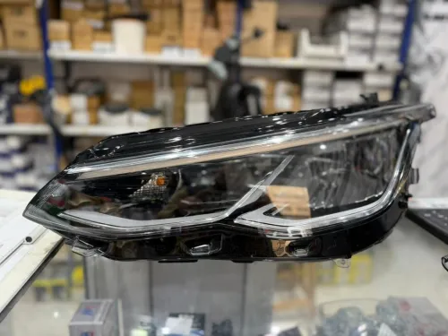 OPTIQUE-PHARE GOLF 8 full led CG