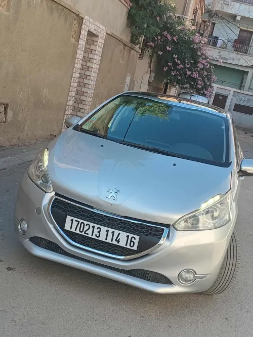 Peugeot 208 2014 Allure