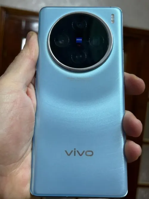 Vivo x100 Vivo x100