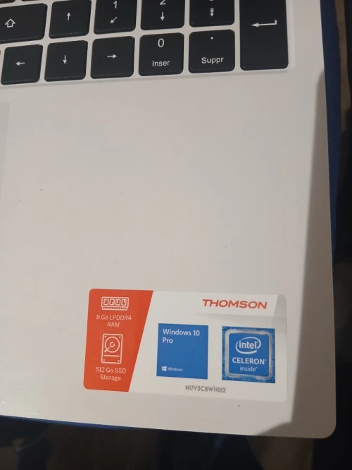 a vendre pc portable neuf THOMPSON 8G/512 SSD