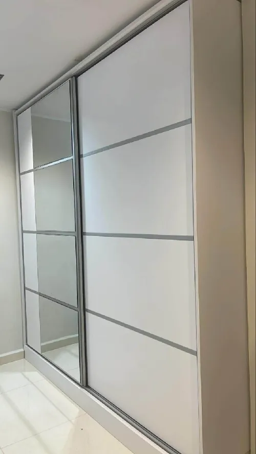 cuisine. Dressinge sur mesure