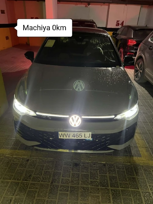 Volkswagen Golf 8 2025 R-Line