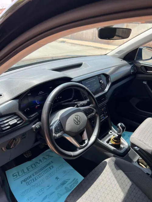 Volkswagen T-corss 2022 