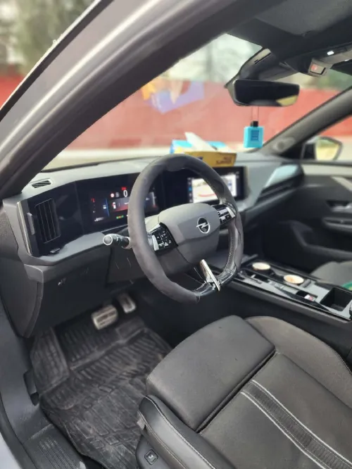 Opel Astra 2024 GS line