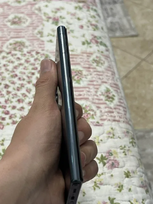 Samsung S22 Ultra  12 /256