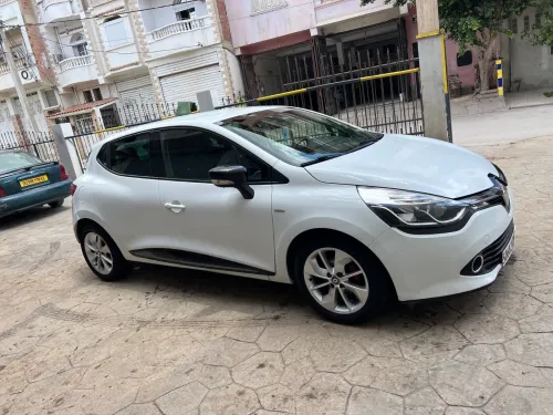 Renault Clio 4 2015 Limited 2