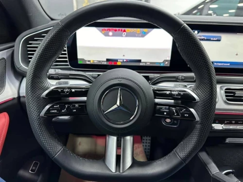 Mercedes GLE 300D 2024 .