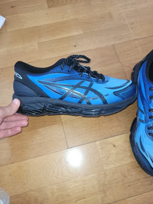 Oasics gel quantum 360 véritable  acheté  en France 