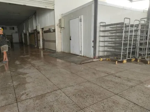 Vente Hangar Constantine Zighoud youcef