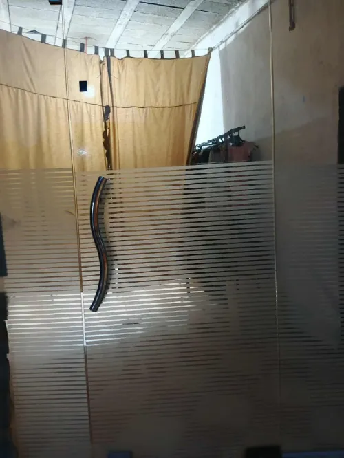 Vitrine  verre trompé 