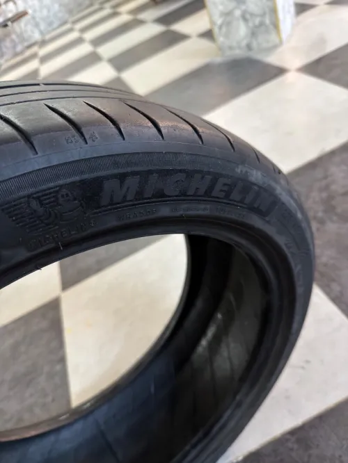 225 45 18 michelin
