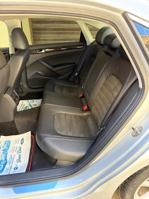 Volkswagen Passat 2015 Caraat