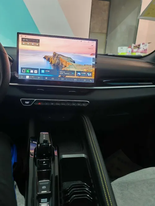 Geely Coolray 2025 full option