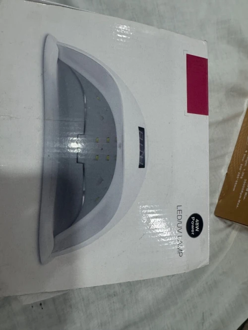 Lampe UV et ponseuse ongle