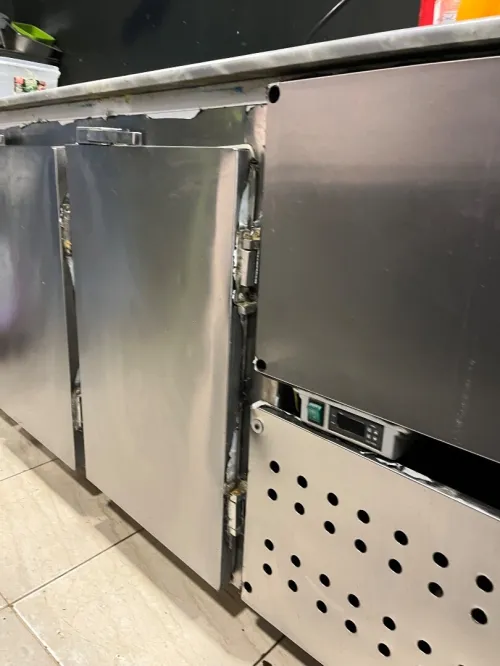 Frigo 200 cm. 50 cm 85cm