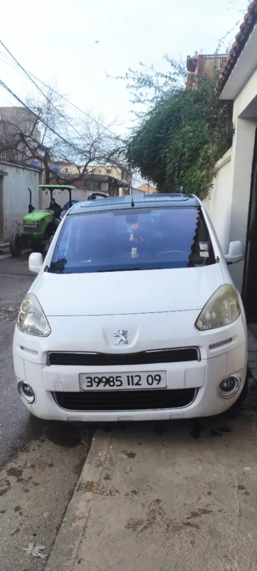 Peugeot Partner 2012 Tepee Allure 