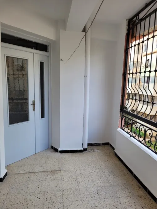 Location Appartement F3 Alger Ain benian