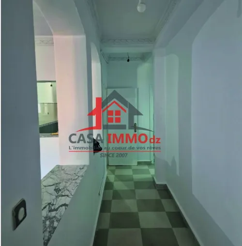Location Appartement Niveau de villa F4 Alger Dely brahim