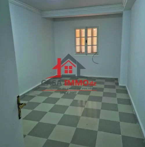 Location Appartement Niveau de villa F4 Alger Dely brahim