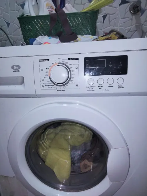 MACHINE A LAVER