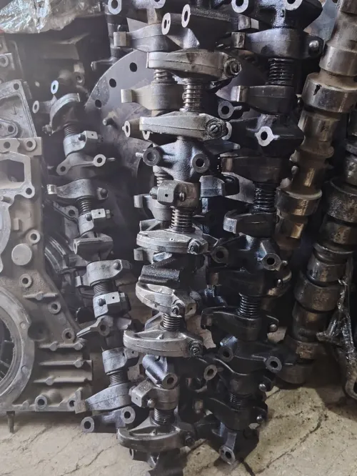 قطع غيار شاحنات usuzu npr71/66 FTR delta toyota