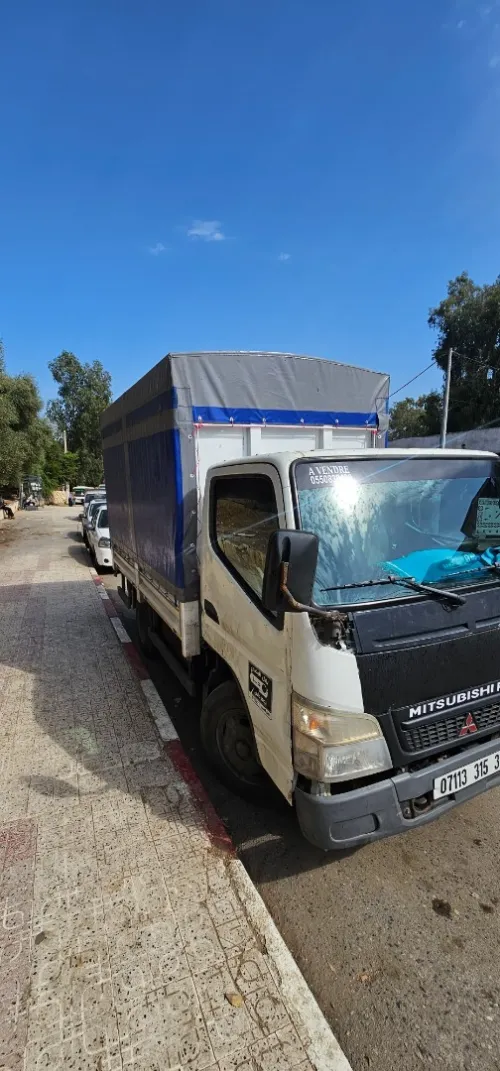 Mitsubishi Kanter 2015