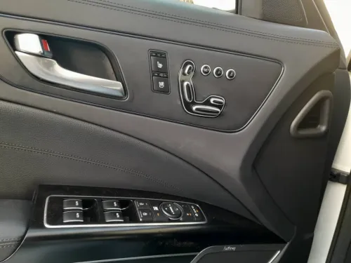 Kia QUORIS 2020 LIMOUSINE