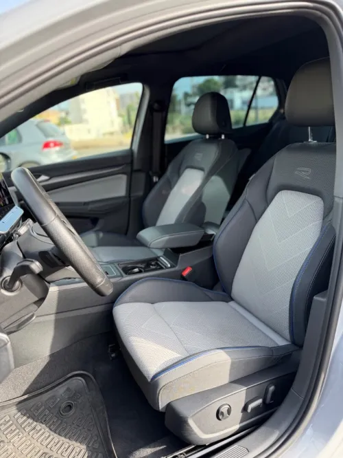 Volkswagen Golf 8 2025 R- Line 