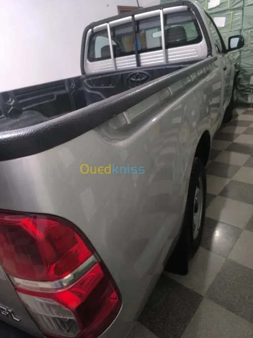 Toyota Hilux 2015 LEGEND DC 4x2