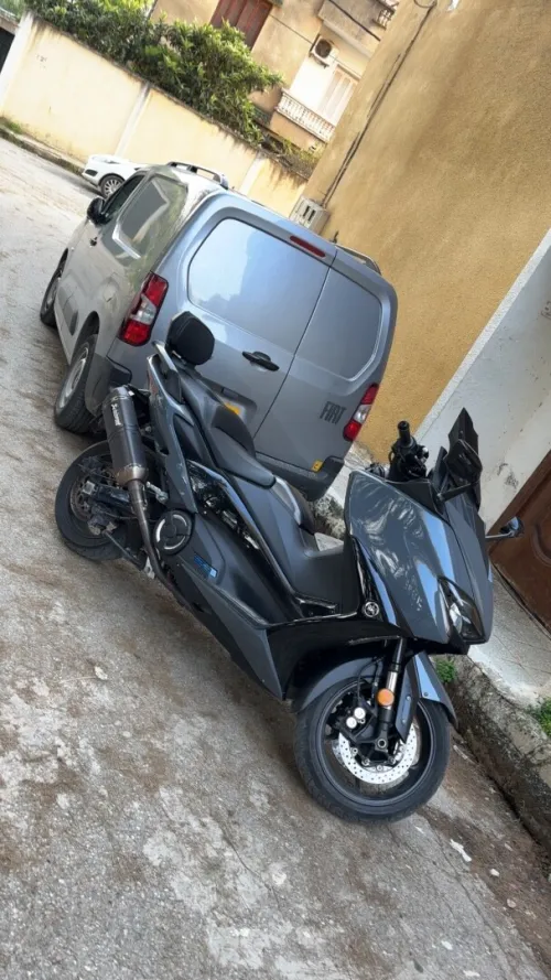 Yamaha Tmax 2022