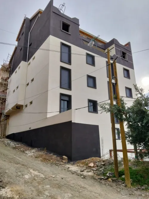 Façade mounoucouch