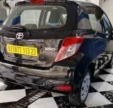 Toyota Yaris 2013 1 ère main QR