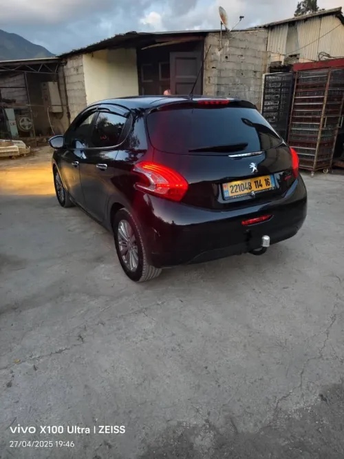 Peugeot 208 2014 208