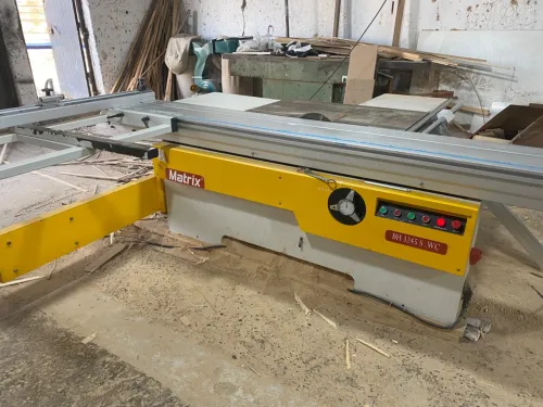 Machine de menuiserie 