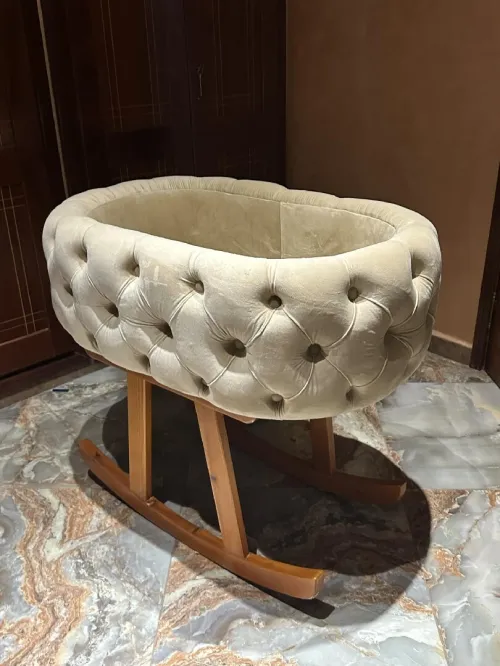 سرير الاطفال