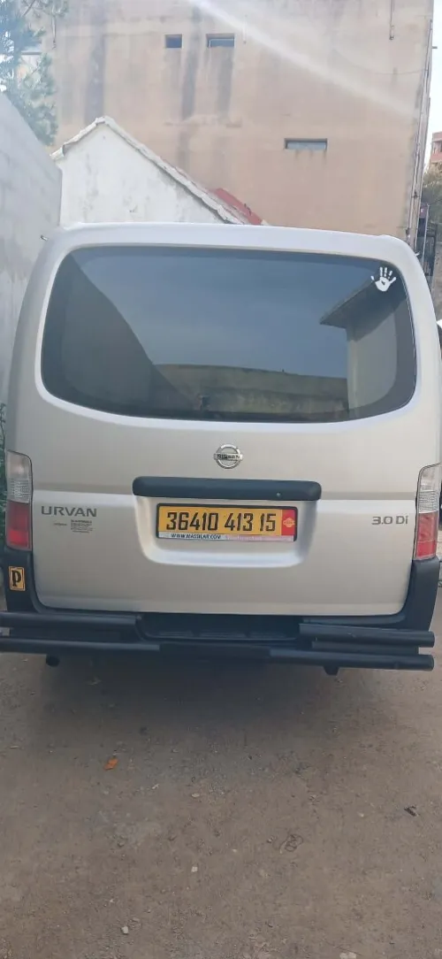 Nissan Urvan 2013 Microbus 15P