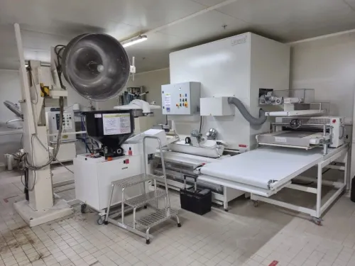 LOT COMPLET de BOULANGERIE INDUSTRIELLE Matériel professionnel Lignes de production complètes 2900 baguettes/heure