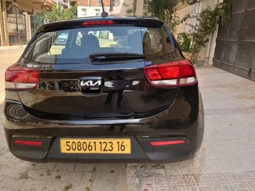 Kia Rio 2023 