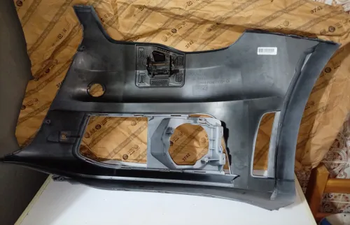 Parchoc pare choc avant droit AUDI A1 8X 8X0807066EGRU NEUF D'ORIGINE