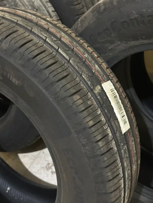 pneus neufs CONTINENTAL 195/65 R15 Fiat doblo