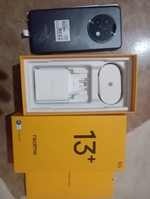 Realme 13+