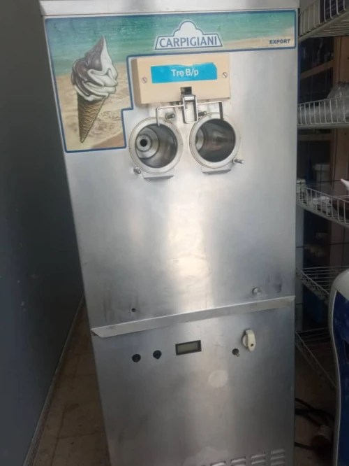 Machine de glace Carpigiani 