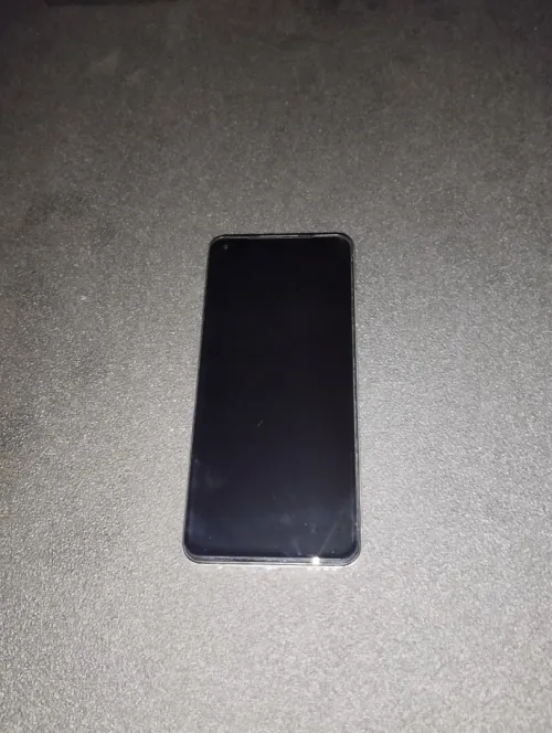 Realme 10 4g 8/128 écran fissuré