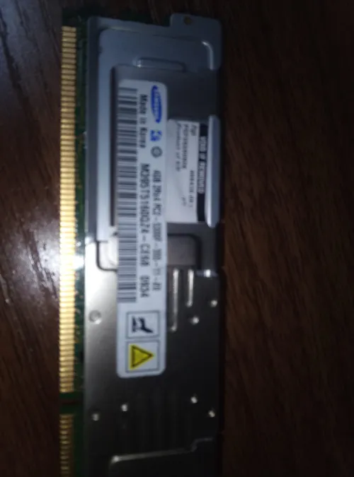 RAM serveur DDR2 ECC Registered PC2-5300F compatible HP/Dell/IBM